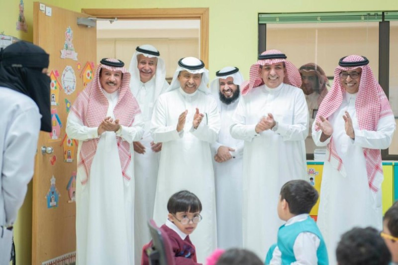 محافظ الجبيل يزور «إرادة» ويطلع على برامجها التأهيلية