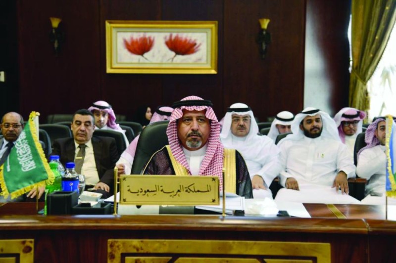 إستراتيجية عربية لتطوير قطاعات «النقل»