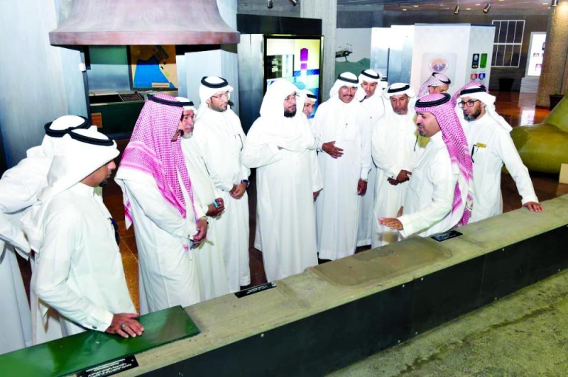 بلدي الأحساء يطلع على إنجازات «ملكية الجبيل»