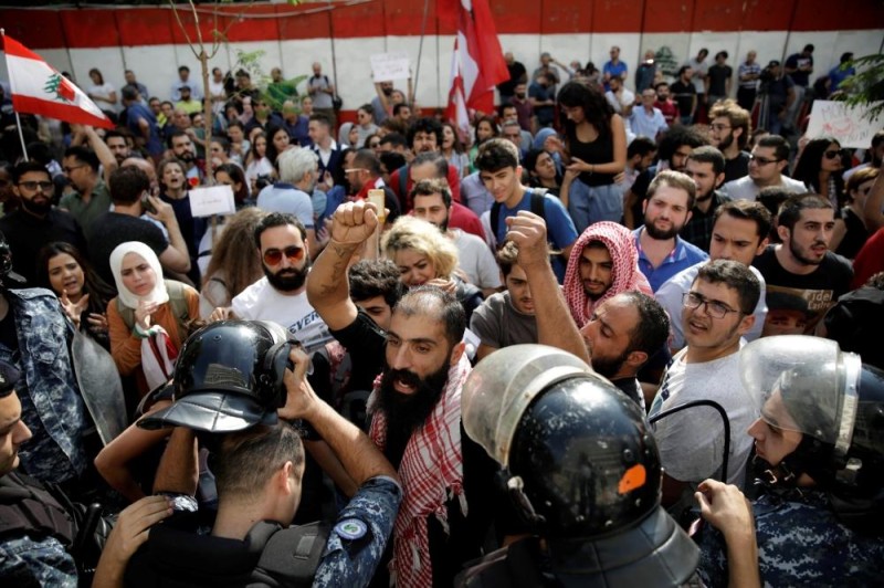 لبنان .. خيام المتظاهرين تعود إلى صيدا