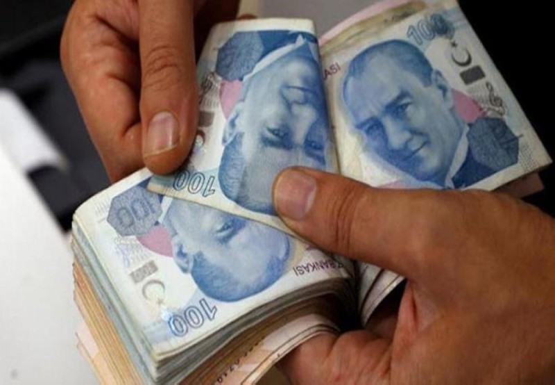 الليرة التركية تتراجع بسبب ' إس 400'