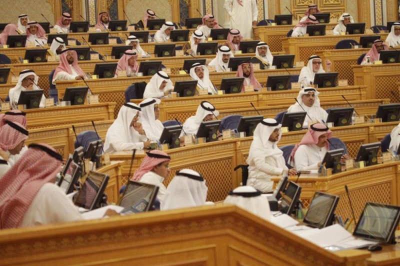 'تعليم الشورى' تناقش مشروع نظام النقل المدرسي 
