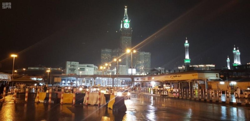 مدني مكة يحذّر من التقلبات الجوية