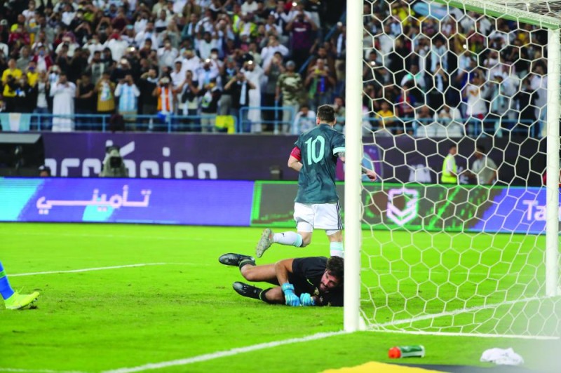يا رياض لا تنسي.. ليلة مرور ميسي!!