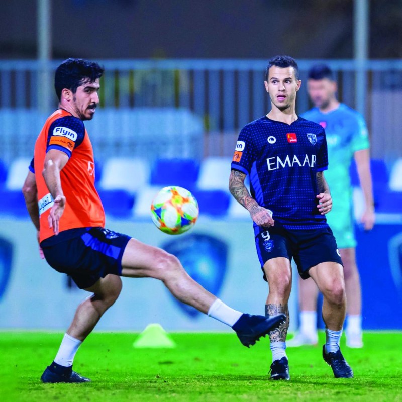 الهلال إلى طوكيو بحثا عن الذهب الآسيوي