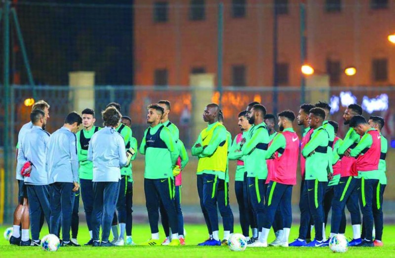 مادو يعود ويشعل تدريبات الأخضر