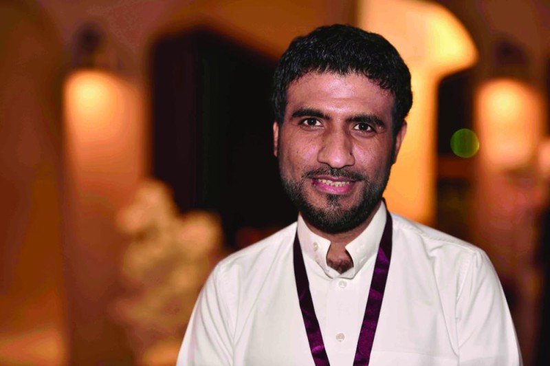 60 ألفا ينثرون الورود في العوامية