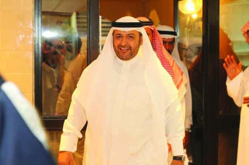 60 ألفا ينثرون الورود في العوامية