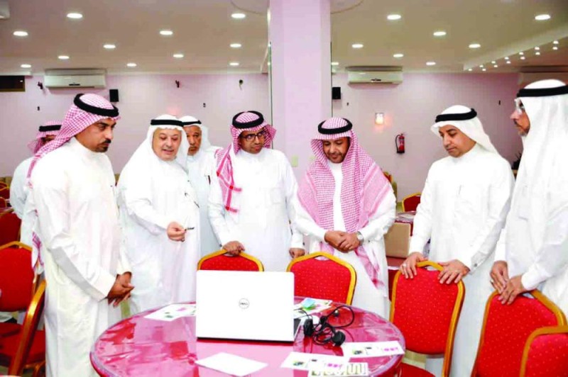 تعليم القطيف يدشن برنامج «ساعة برمجة»