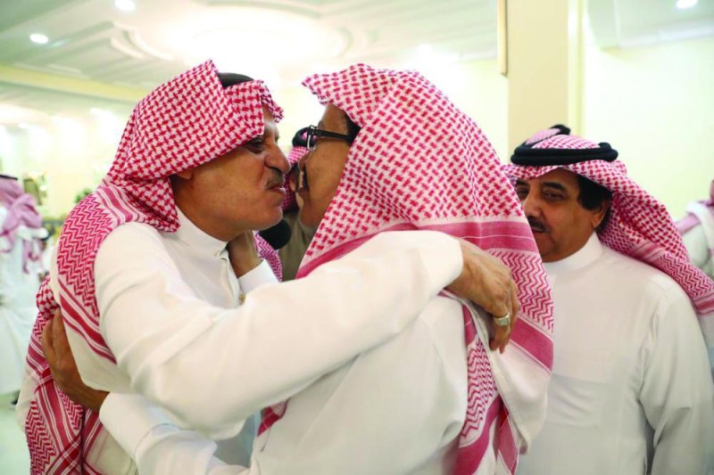 اعتذارات وابتسامات أعادت السعادة للاتفاق