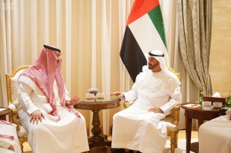 نائب وزير الدفاع يعزي ولي عهد أبو ظبي