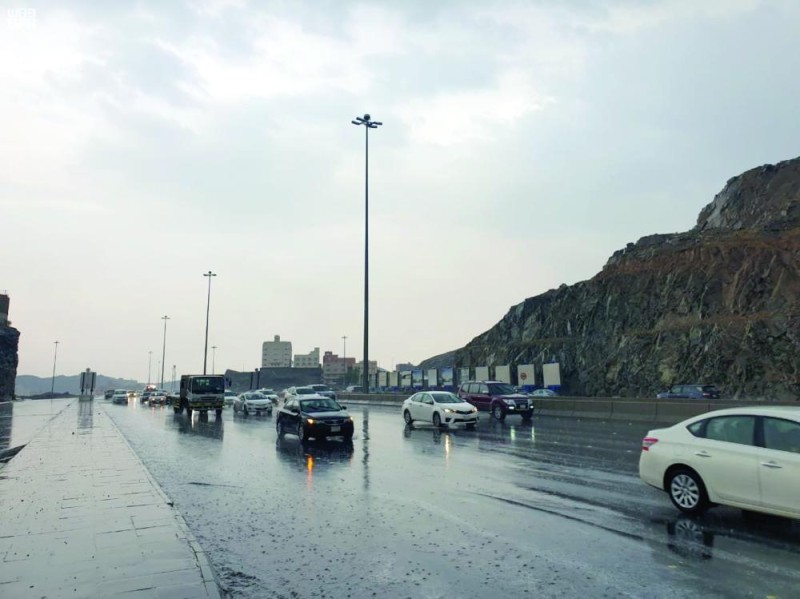 تحذيرات من التقلبات الجوية في مكة المكرمة