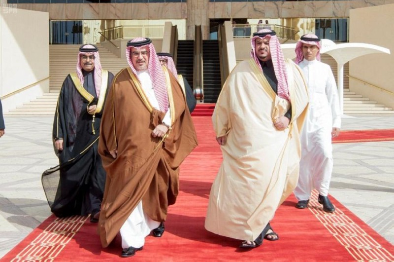 ولي عهد البحرين يغادر الرياض