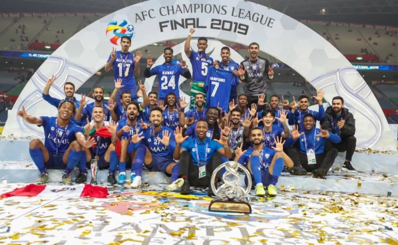 الهلال.. يرسم الفرح