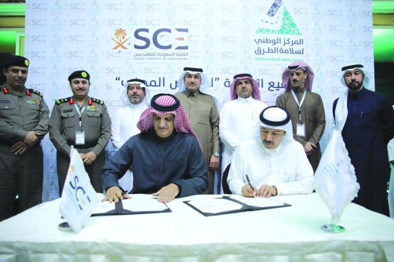 اتفاقية تعاون بين «المهندسين» و«سلامة الطرق»