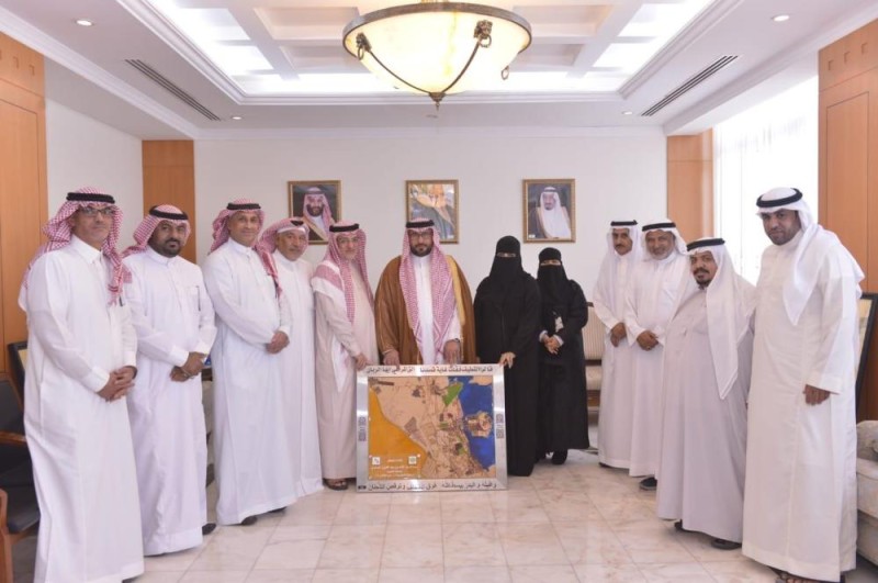 محافظ القطيف يطلع على مبادرات لجنة «كافل اليتيم»