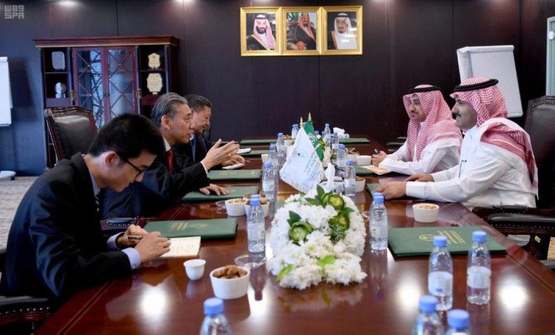 «آل جابر» يبحث التعاون مع السفير الصيني لدى اليمن