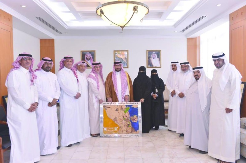 محافظ القطيف يلتقي بلجنة كافل اليتيم