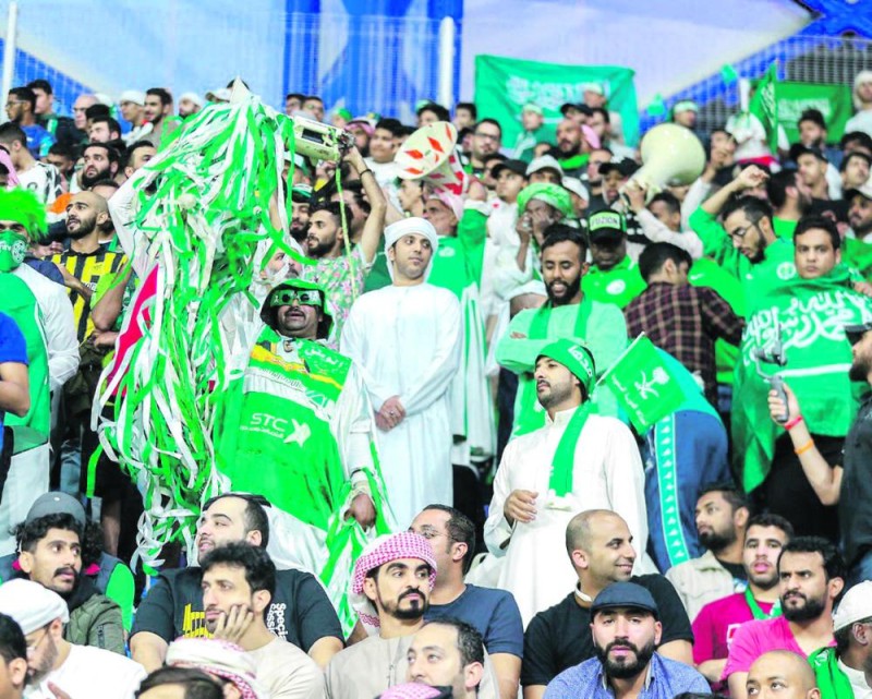 الجماهير السعودية تنشد نقاط البحرين