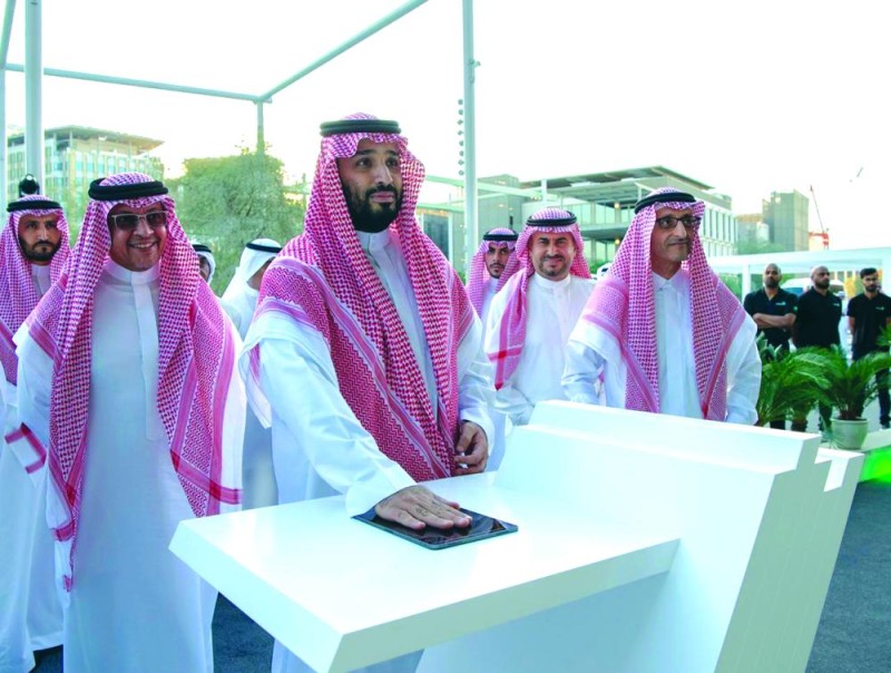 يزور معرض إكسبو 2020 في دبي