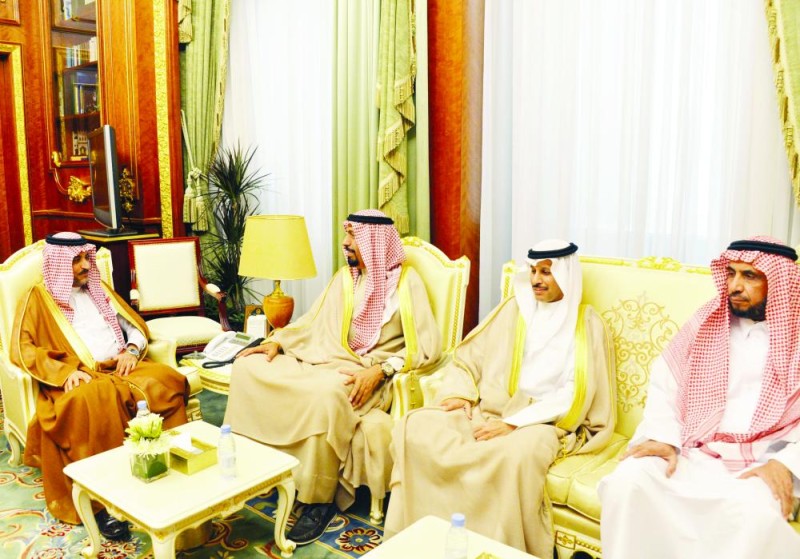 بحث تطوير التعاون البرلماني مع الكويت