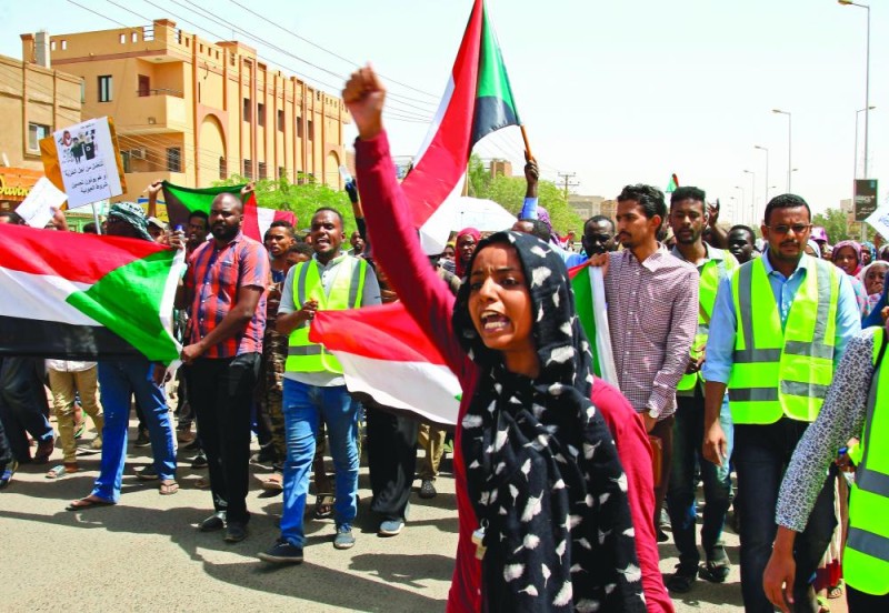 ارتياح واسع في الخرطوم لإنهاء «تمكين الإخوان»