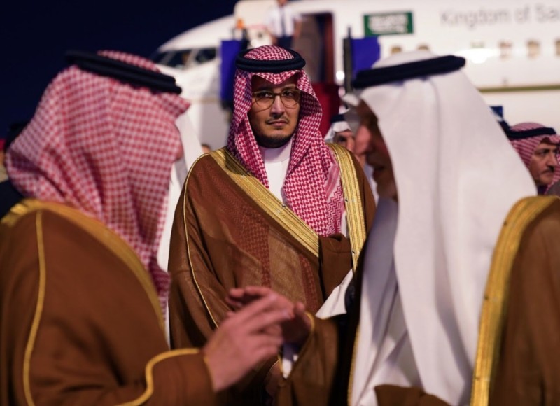 الأمير خالد الفيصل يصل إلى الظهران