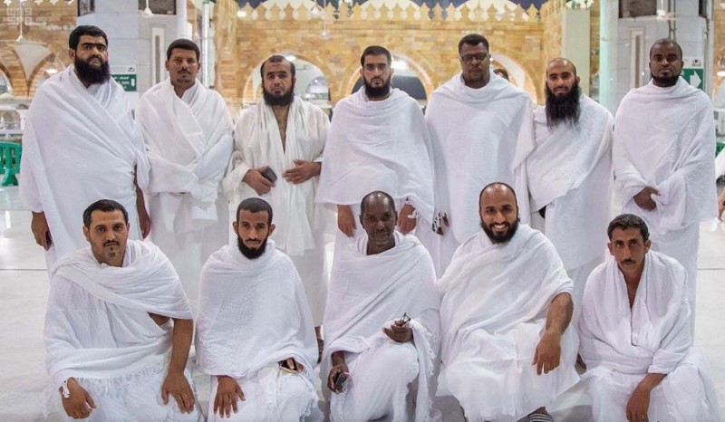 رئاسة الحرمين تستقبل عدداً من جنودنا المرابطين لتأدية العمرة