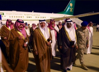 الأمير خالد الفيصل يصل إلى الظهران
