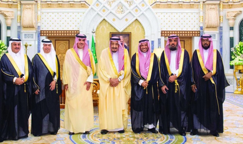خادم الحرمين يتسلم تقرير «ديوان المحاسبة» السنوي