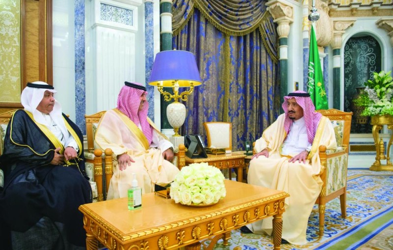 خادم الحرمين يتسلم تقرير «ديوان المحاسبة» السنوي