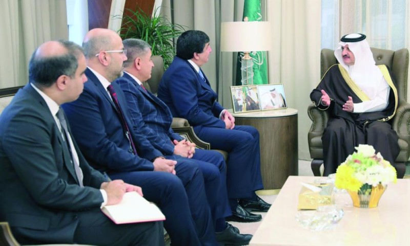 أمير الشرقية يلتقي بالسفير التركي لدى المملكة