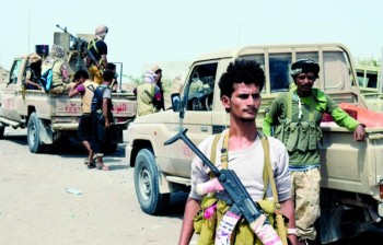 الحوثيون يستبقون السلام بتحركات عسكرية في الحديدة