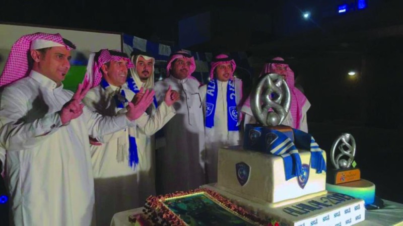 جماهير الزعيم العالمي تحتفل بالآسيوية في الخبر