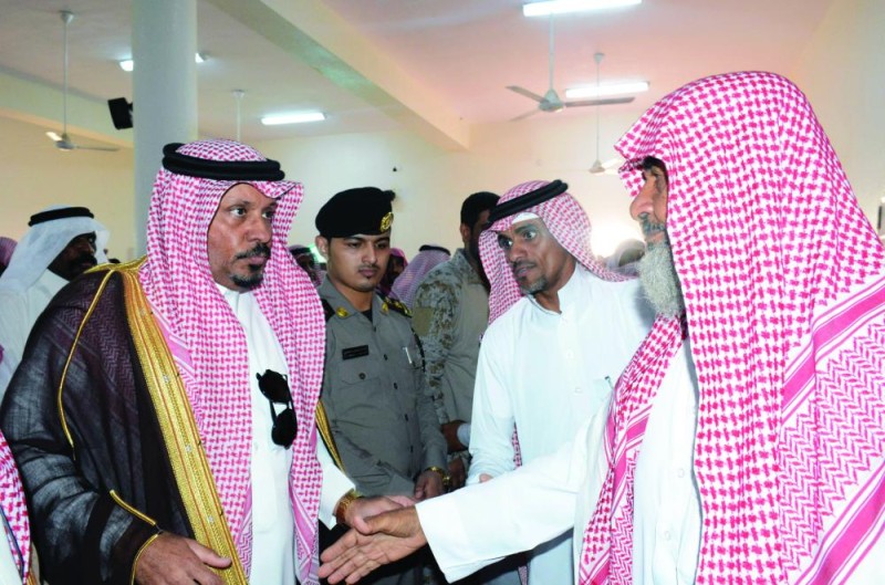 أداء صلاة الميت على الشهيدين «قيسي» و«محنشي»