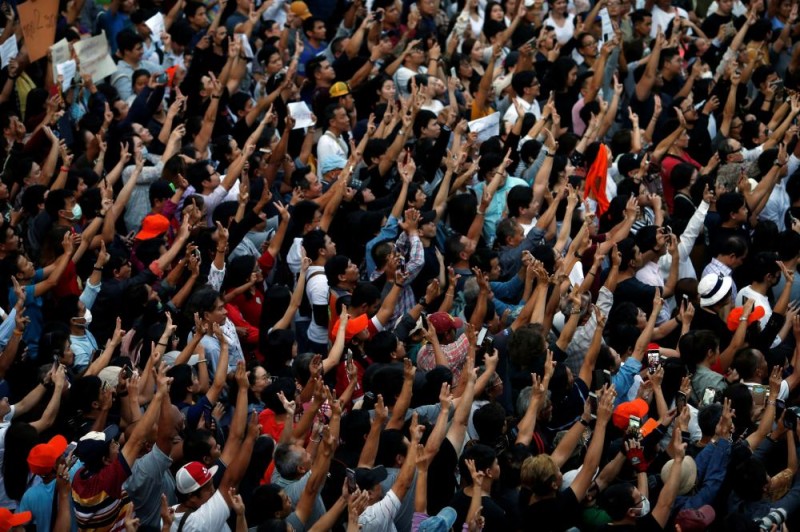 تايلاند تشهد أكبر احتجاج منذ سنوات