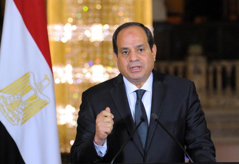 «السيسي»: لا توجد معسكرات للاجئين في مصر