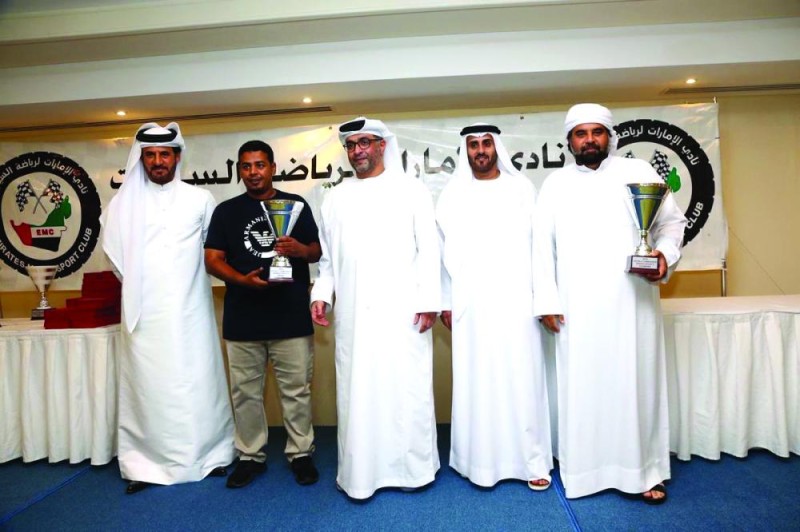 الزبيدي يتوج برالي الإمارات