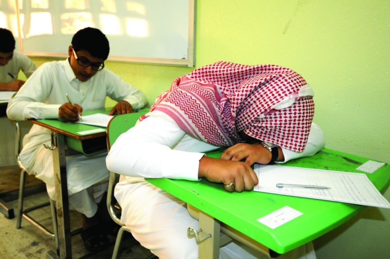 هموم الطلبة كثيرة.. والقلق واحد