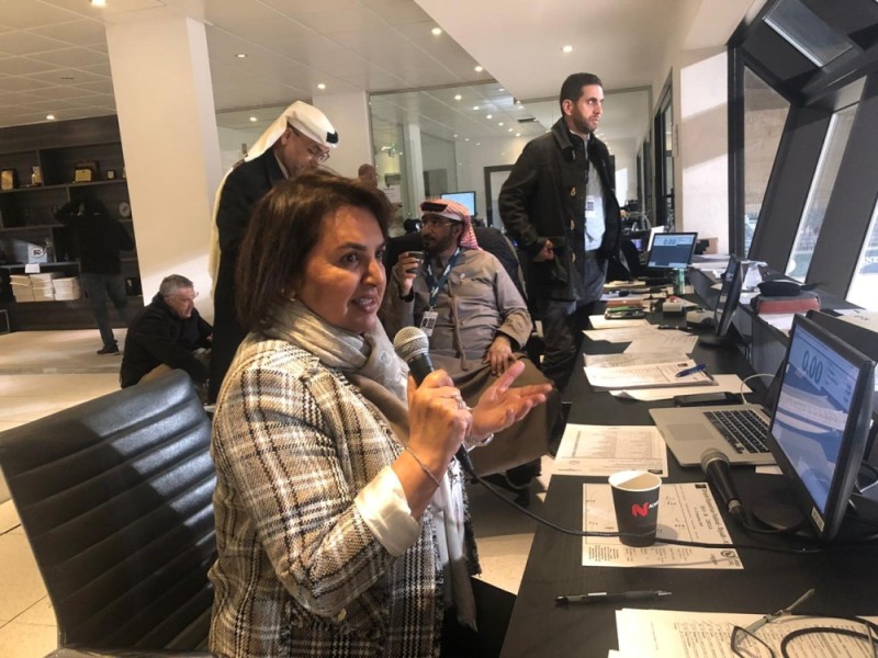 أم خالد.. صوت نسائي عتيق في الفروسية