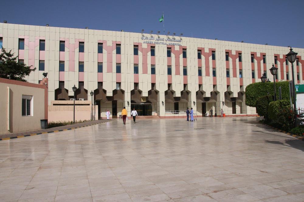 تدخل جراحي دقيق يُعيد النطق لمريض بعسير