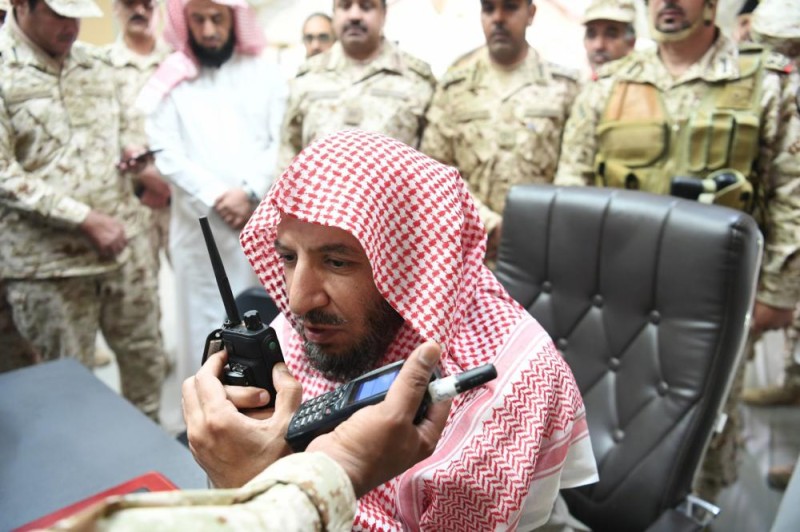 بالصور.. عضو «كبار العلماء» يزور المرابطين بالحد الجنوبي