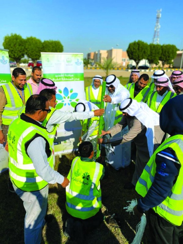 «شرقية خضراء» تدعم مستشفى صفوى بالأشجار