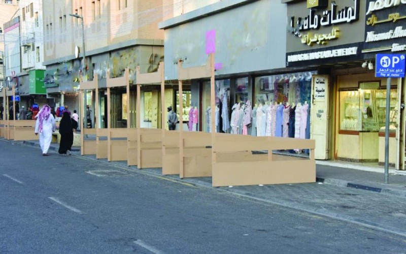 «مهن البيع».. حصان رابح بين الوظائف في المملكة