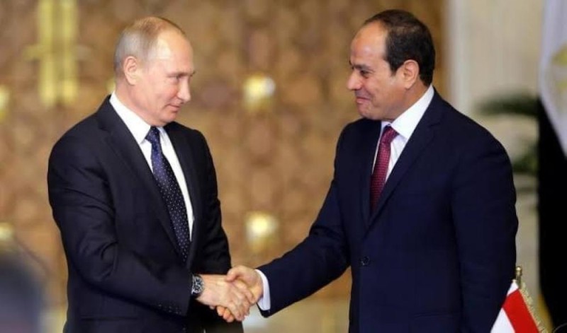 السيسي يبحث تطورات الأوضاع في ليبيا مع نظيره الروسي