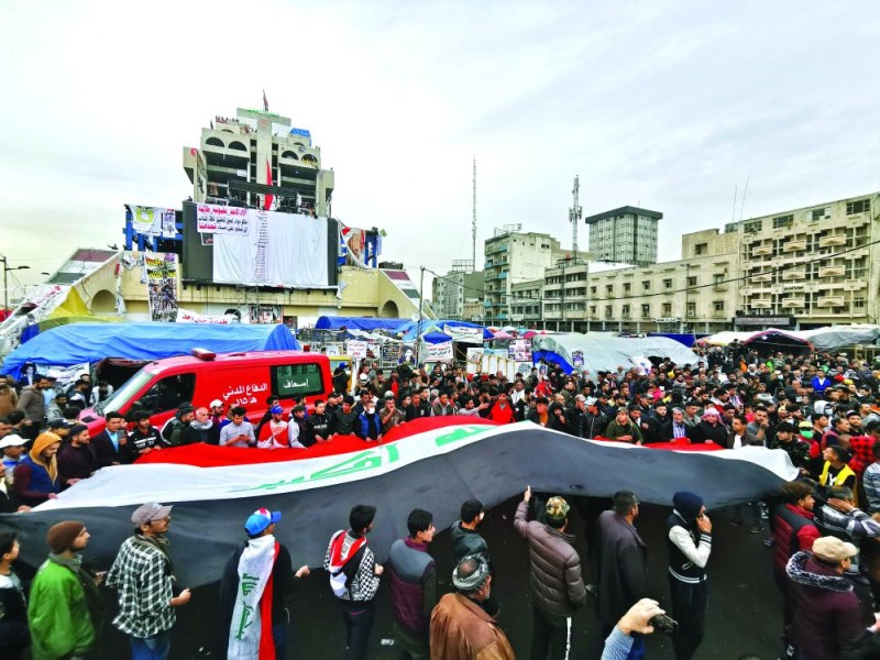 دمى إيران تتحرك لإقالة الرئيس العراقي