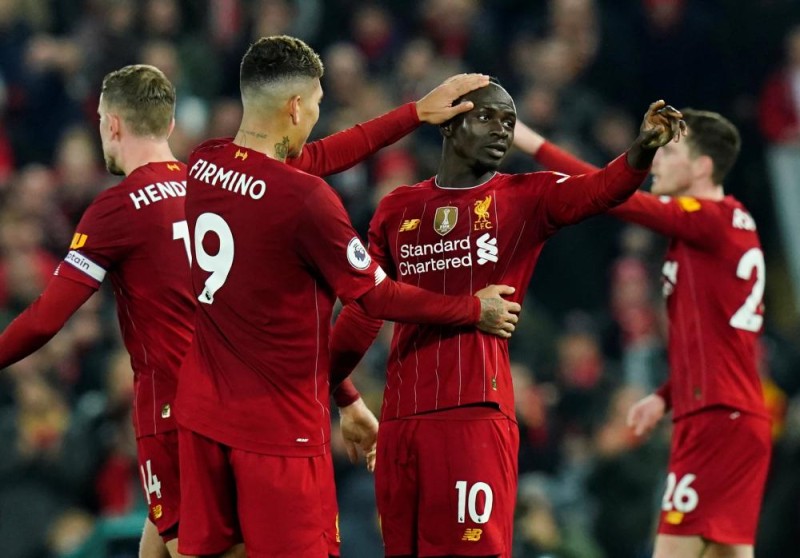 ليفربول يعبر وولفرهامبتون ويعزز صدارته