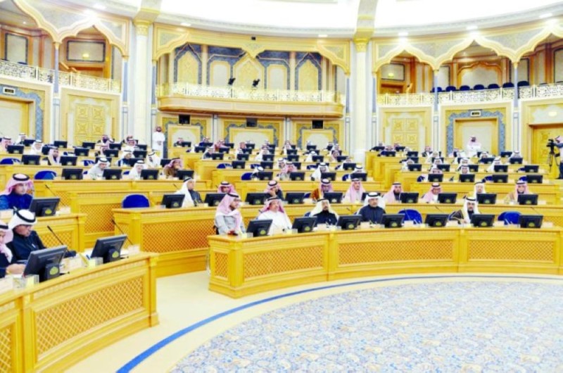 «الشورى» يطالب بتقليل الفجوة في الرواتب لمواجهة البطالة