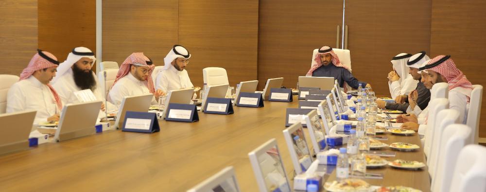 وزير العمل يوافق على الاستراتيجية الجديدة لـ«هدف»