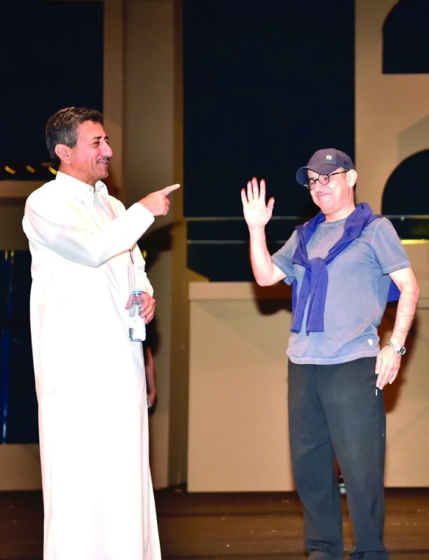 و«اللعب على المضمون» في الأحساء و«المصافيع» بالقطيف
ليلة زفّته